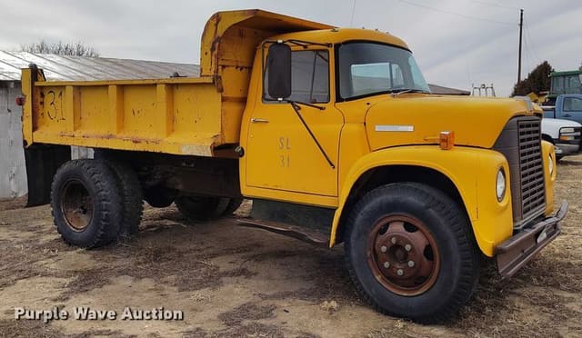 Image of International Loadstar 1600 equipment image 3