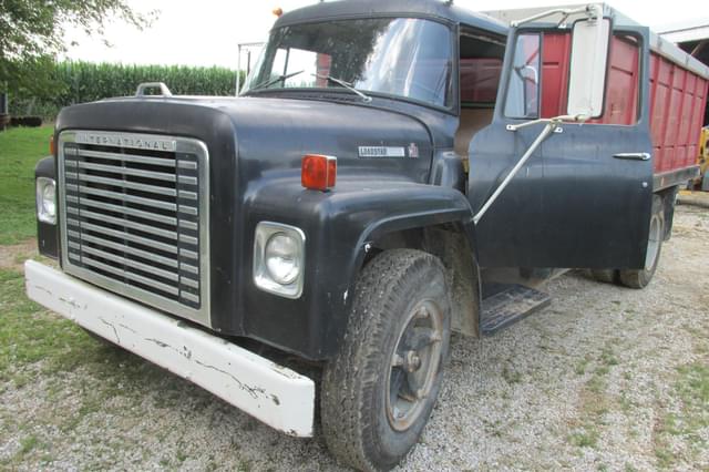 Image of International Loadstar 1600 equipment image 4