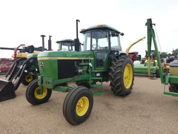 Main image John Deere 4230