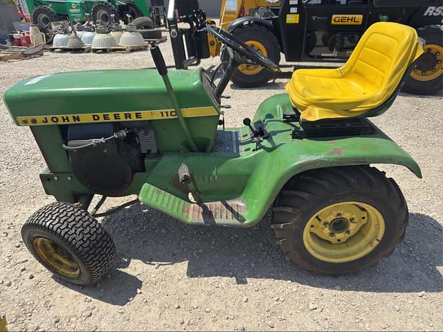 Image of John Deere 110 equipment image 2