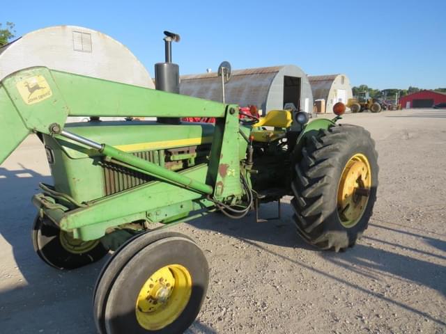 Image of John Deere 2030 equipment image 1