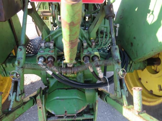 Image of John Deere 2030 equipment image 4