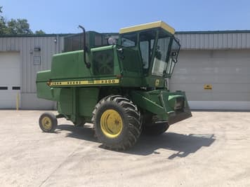 Main image John Deere 3300