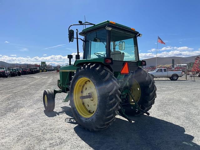 Image of John Deere 4030 equipment image 1