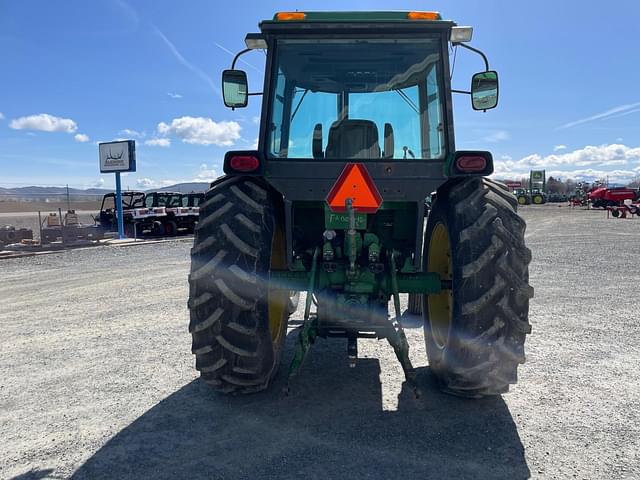 Image of John Deere 4030 equipment image 2