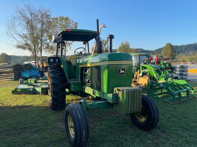 Image of John Deere 4030 equipment image 2