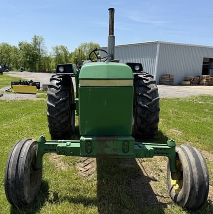 Image of John Deere 4030 equipment image 1