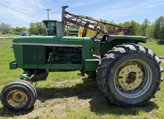 Image of John Deere 4030 equipment image 3