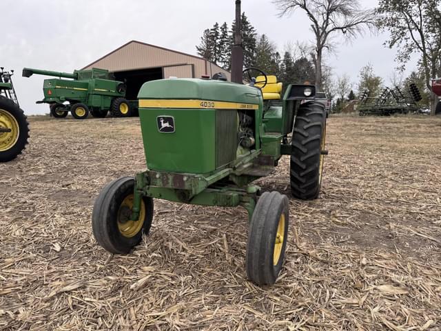 Image of John Deere 4030 equipment image 2