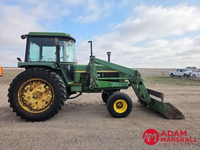 Image of John Deere 4030 equipment image 2