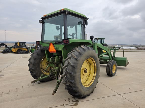 Image of John Deere 4230 equipment image 2