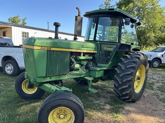 Image of John Deere 4230 Primary image