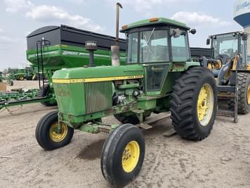 Main image John Deere 4230