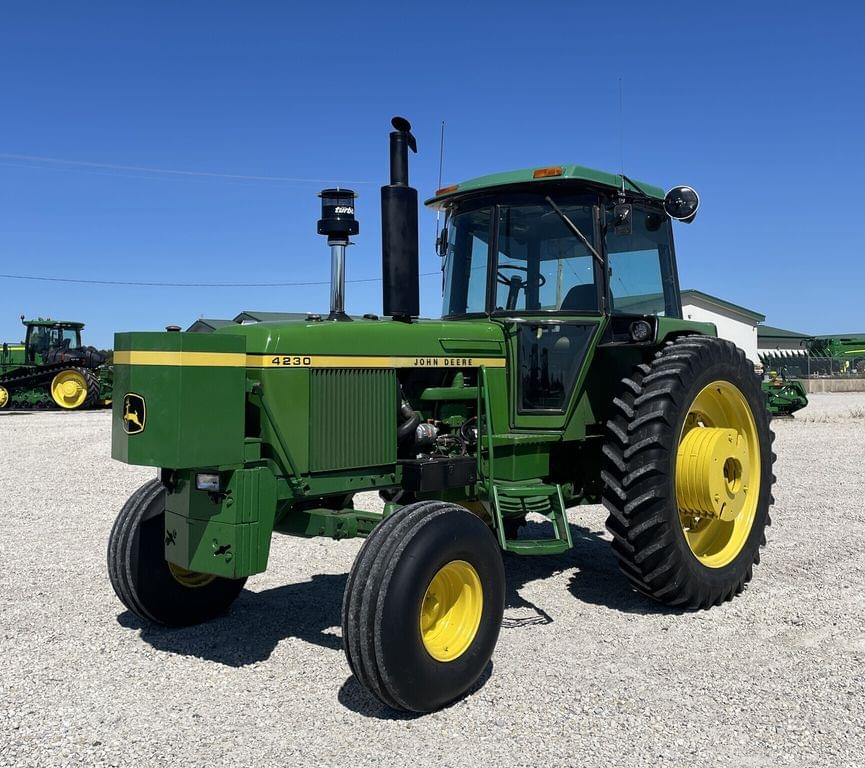 Image of John Deere 4230 Primary image