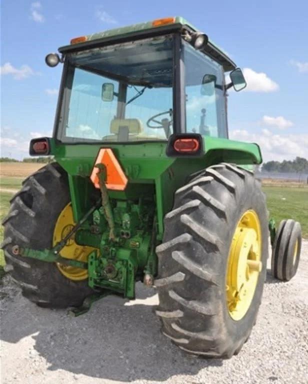 Image of John Deere 4230 equipment image 3