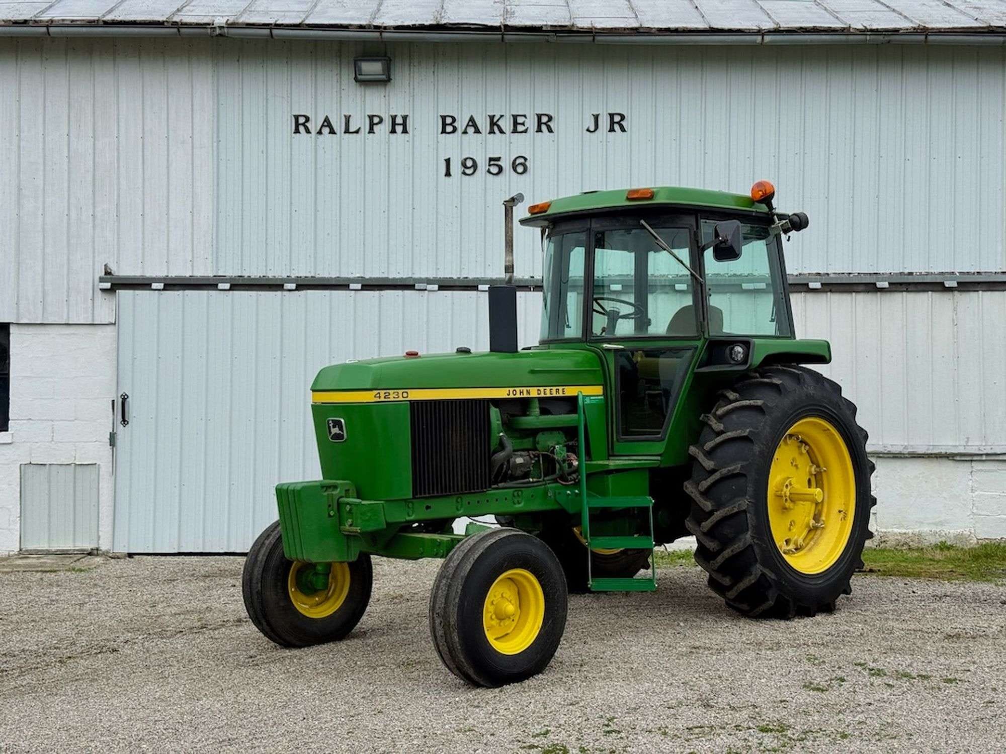 1973 John Deere 4230 Equipment Image0