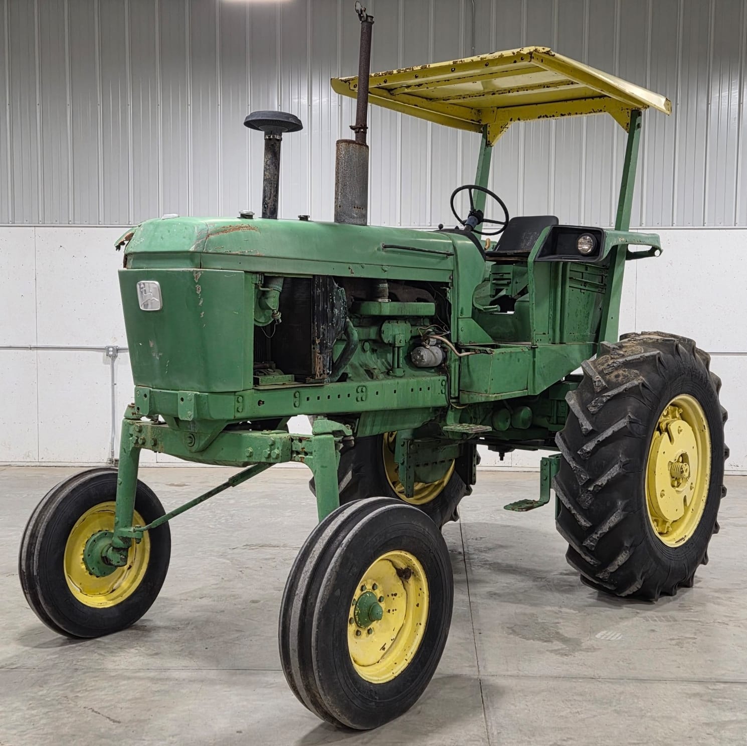 1973 John Deere 4230 Equipment Image0