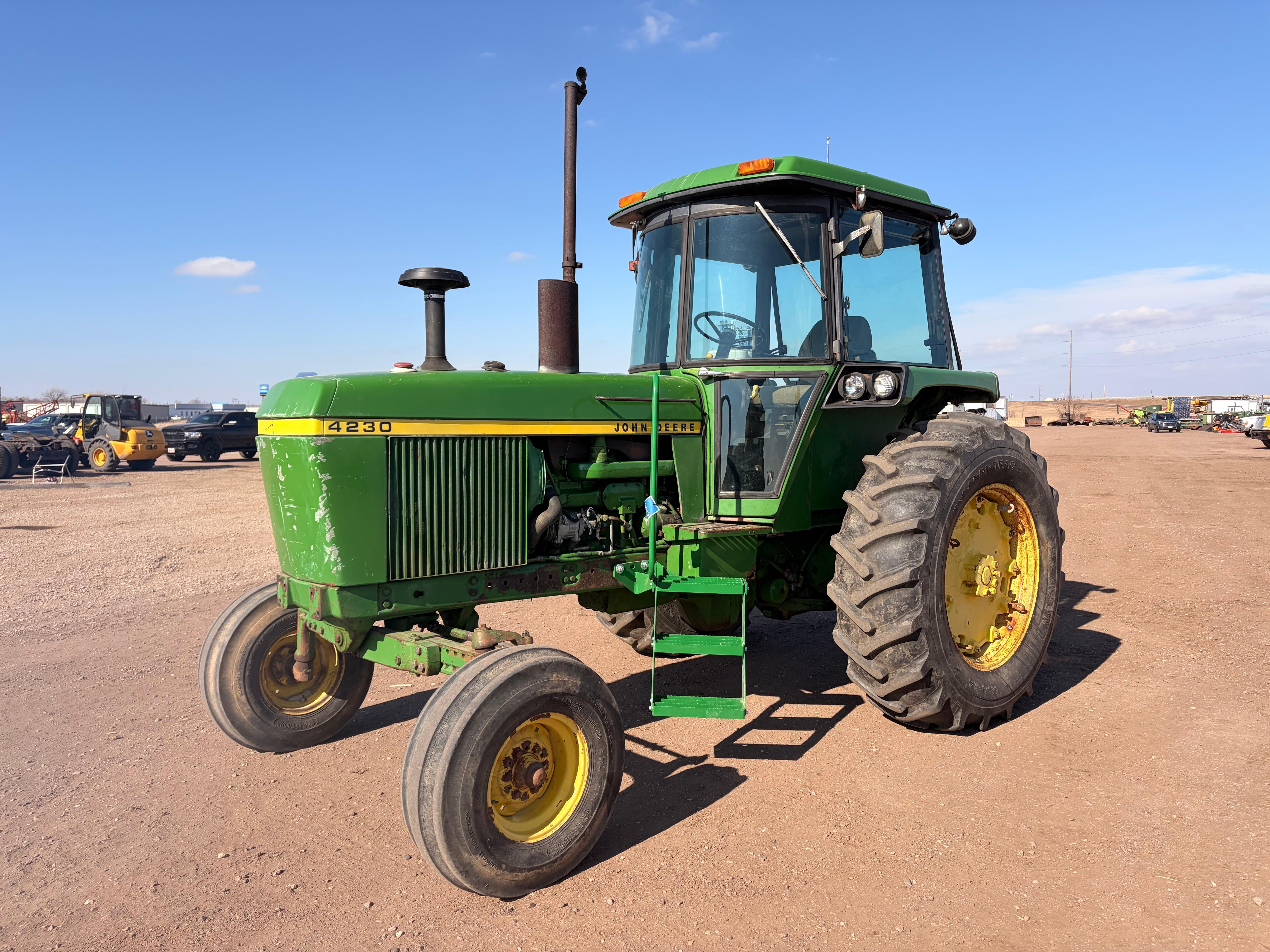 1973 John Deere 4230 Equipment Image0