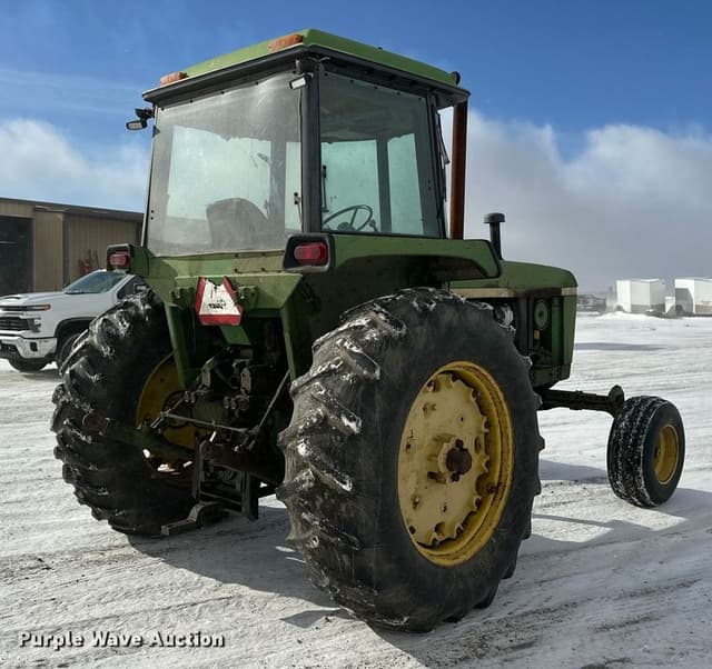 Image of John Deere 4230 equipment image 4