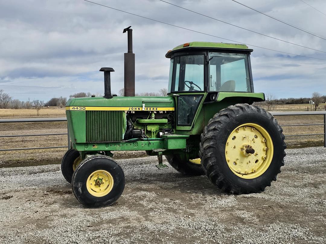 Image of John Deere 4430 Primary image