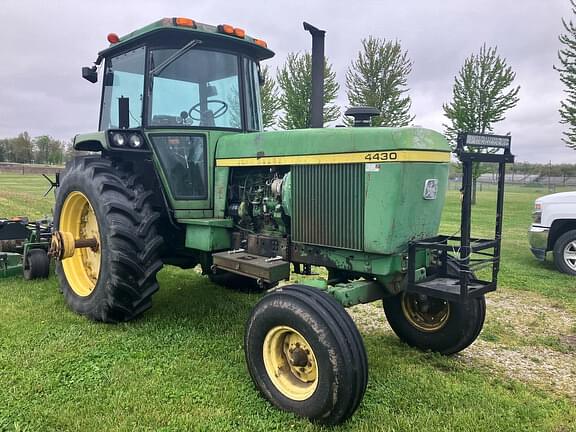 Image of John Deere 4430 Primary image