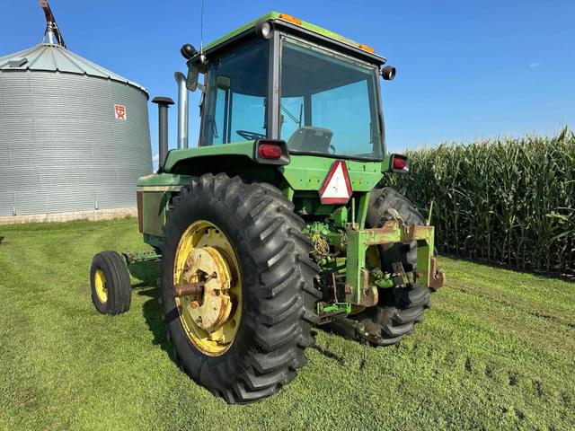 Image of John Deere 4430 equipment image 1