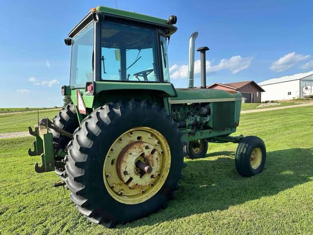 Image of John Deere 4430 equipment image 2