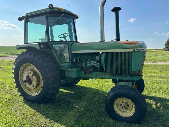 Image of John Deere 4430 equipment image 3