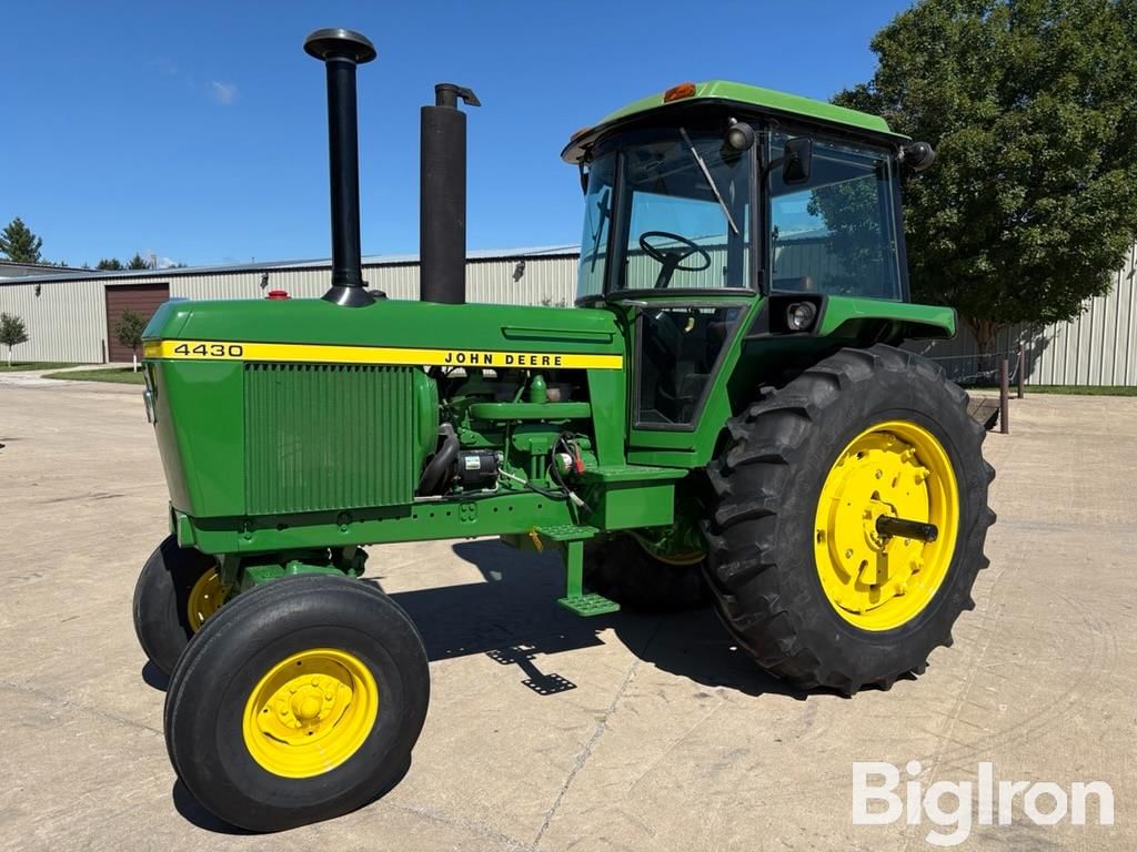 1973 John Deere 4430 Equipment Image0