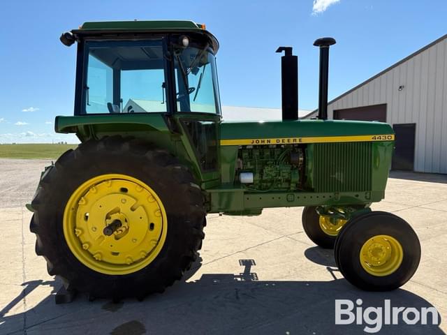 Image of John Deere 4430 equipment image 3