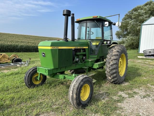 Image of John Deere 4430 equipment image 2