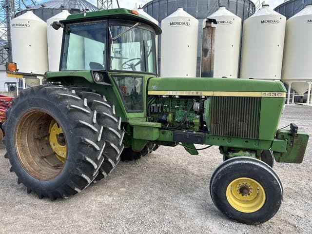 Image of John Deere 4430 equipment image 1