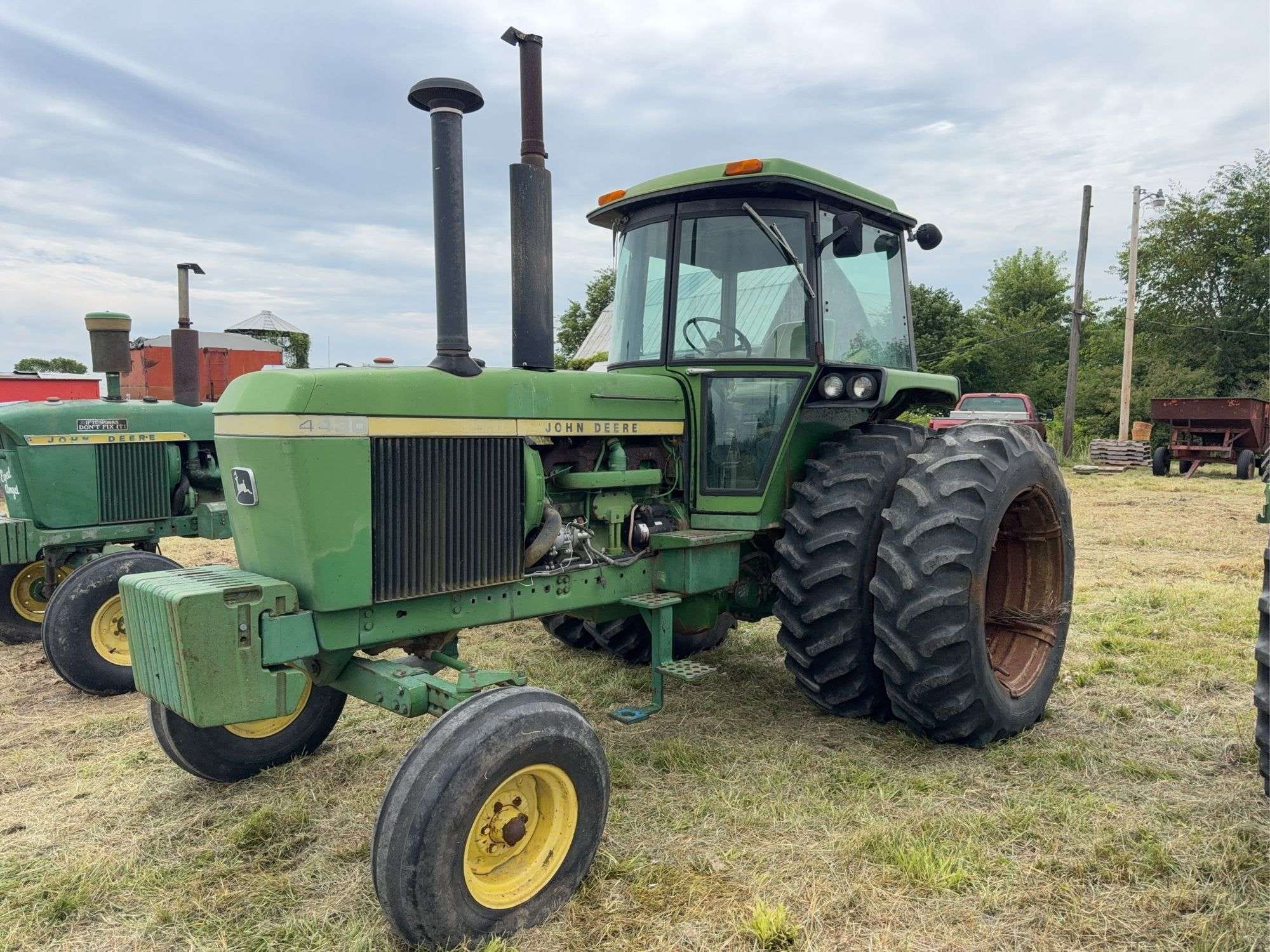 1973 John Deere 4430 Equipment Image0