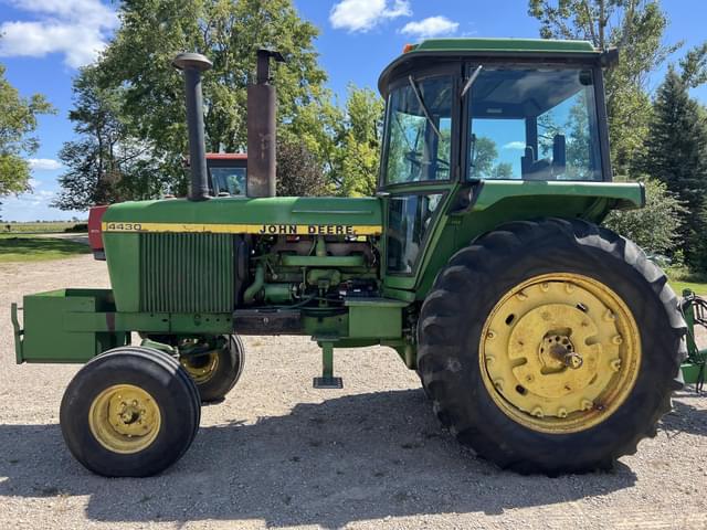 Image of John Deere 4430 equipment image 4