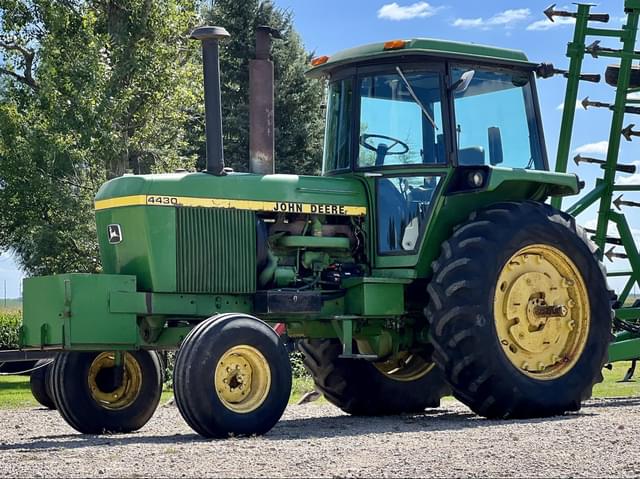 Image of John Deere 4430 equipment image 1