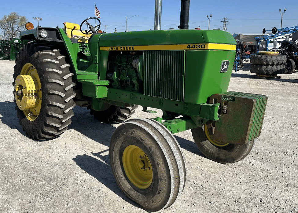 Main image John Deere 4430