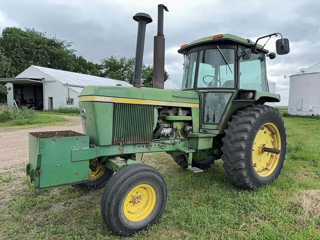 Image of John Deere 4430 Primary image
