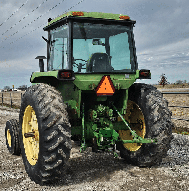 Image of John Deere 4430 equipment image 4