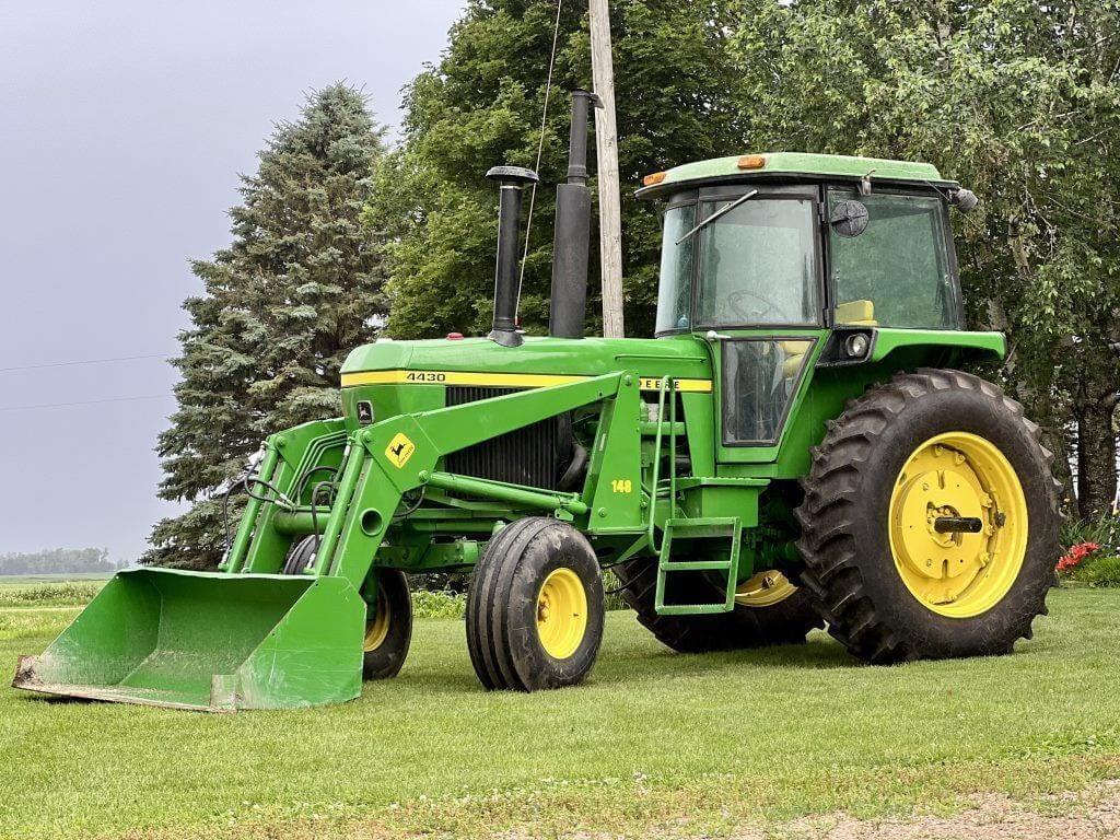 Image of John Deere 4430 Primary image