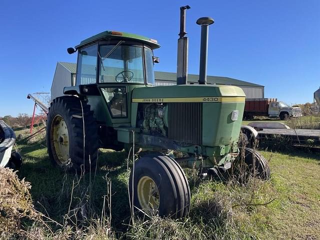 Image of John Deere 4430 equipment image 2