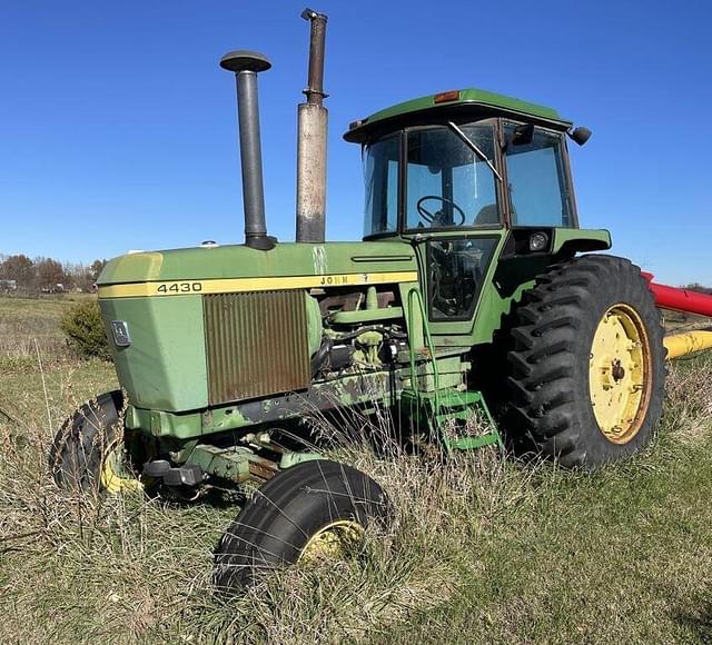 Image of John Deere 4430 equipment image 1