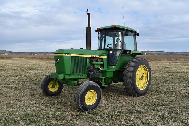 Image of John Deere 4430 equipment image 1