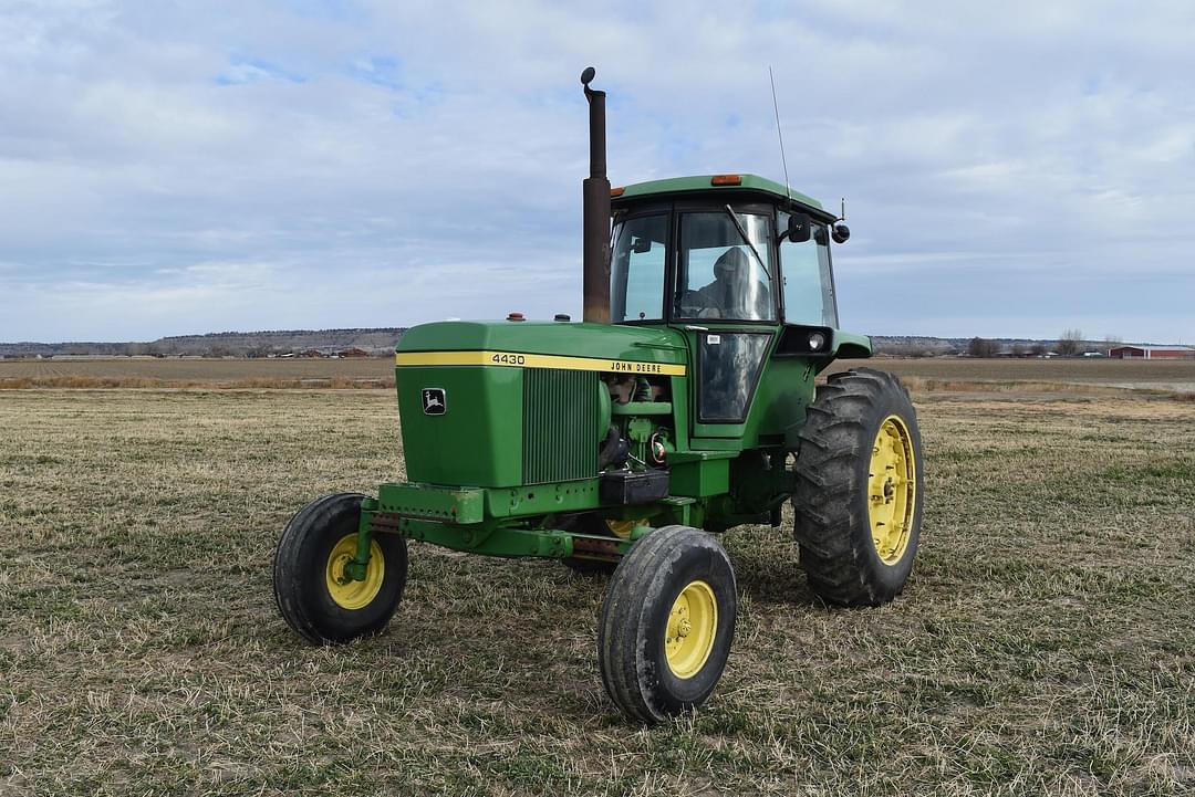 Image of John Deere 4430 Primary image