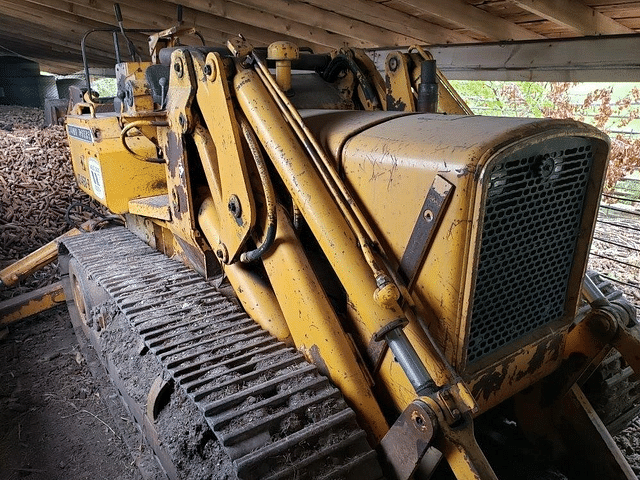 Image of John Deere 450-B equipment image 1