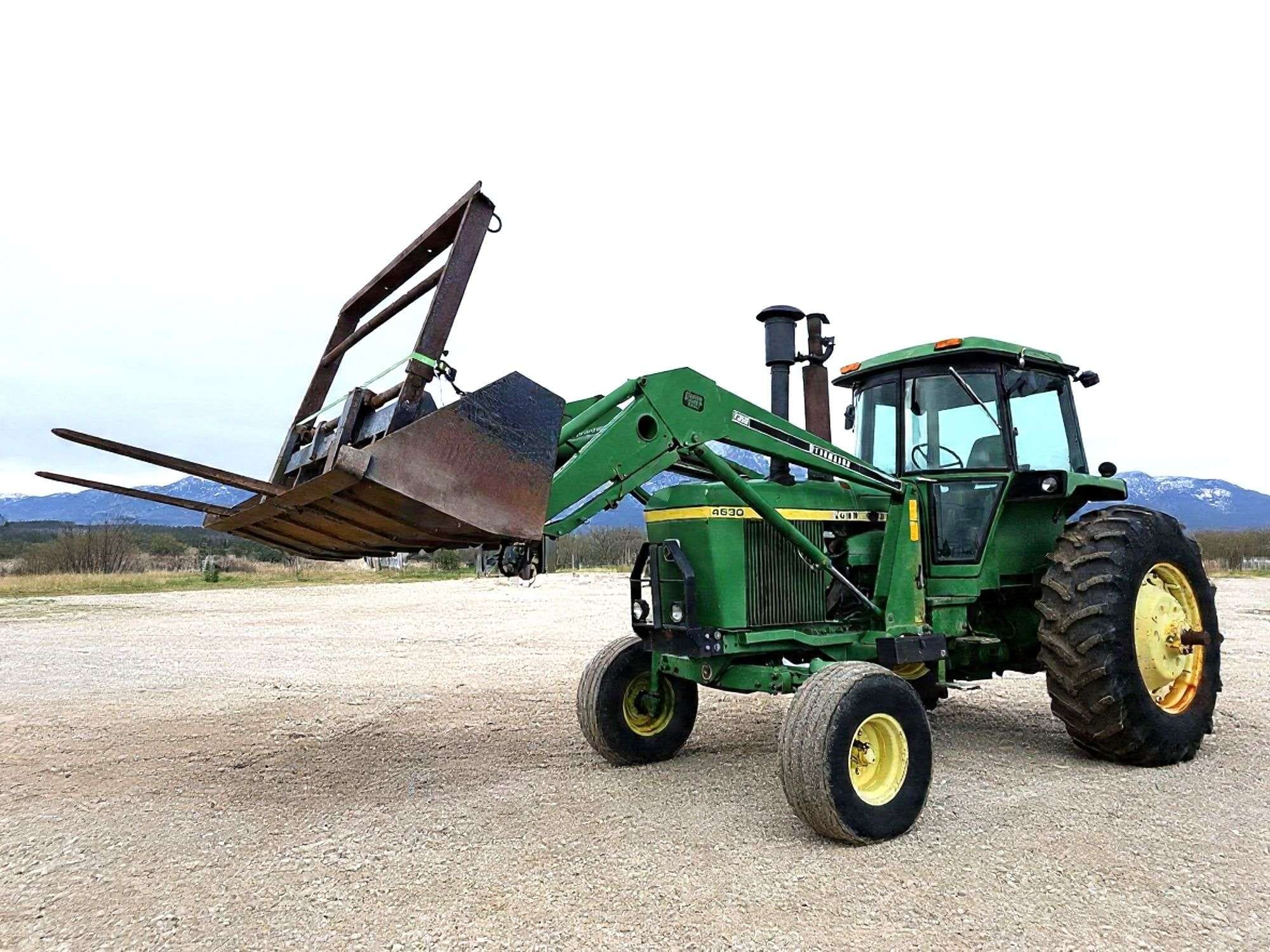 1973 John Deere 4630 Equipment Image0