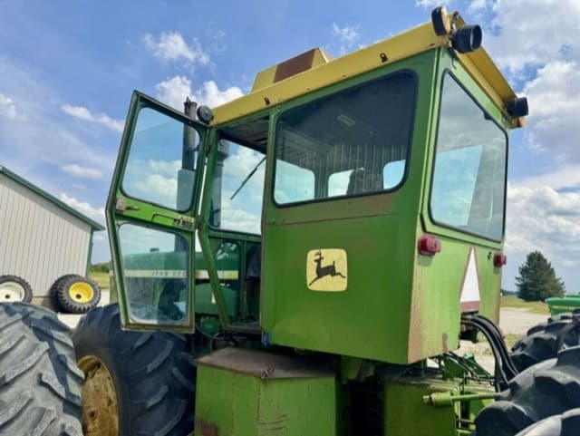 Image of John Deere 7020 equipment image 4