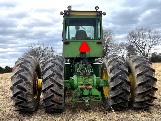 Image of John Deere 7520 equipment image 2