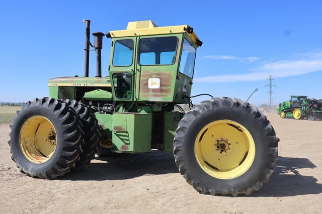 Image of John Deere 7520 equipment image 3