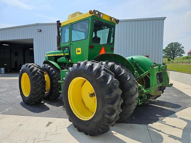 Image of John Deere 7520 equipment image 2