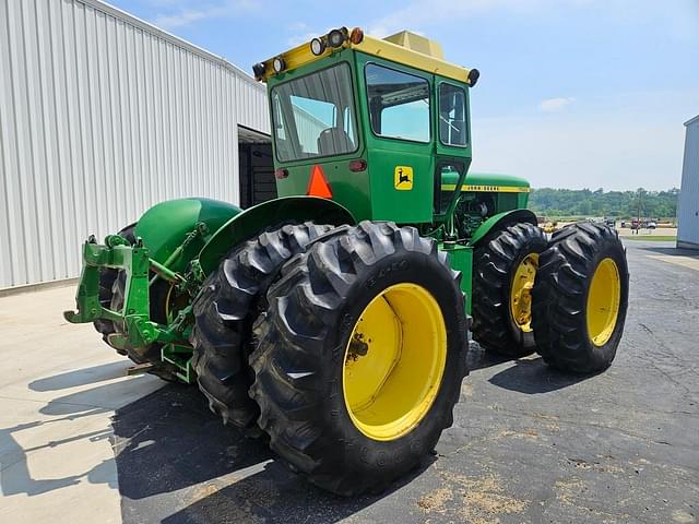 Image of John Deere 7520 equipment image 4